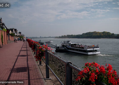 Bootstouren Rheinpromenade Rees