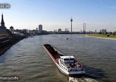 Schifffahrt auf dem Rhein