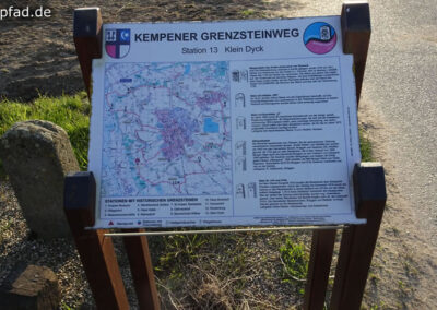 Kempener Grenzsteinweg