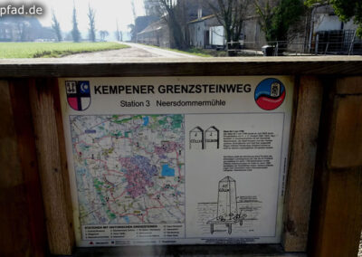 Kempener Grenzsteinweg