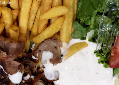 Pommes Frites und Döner