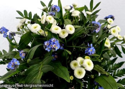 Blumenstrauss Vergissmeinnicht