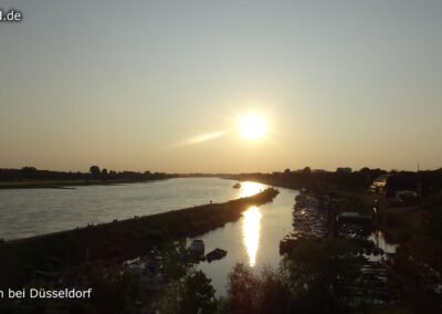Rhein bei Düsseldorf